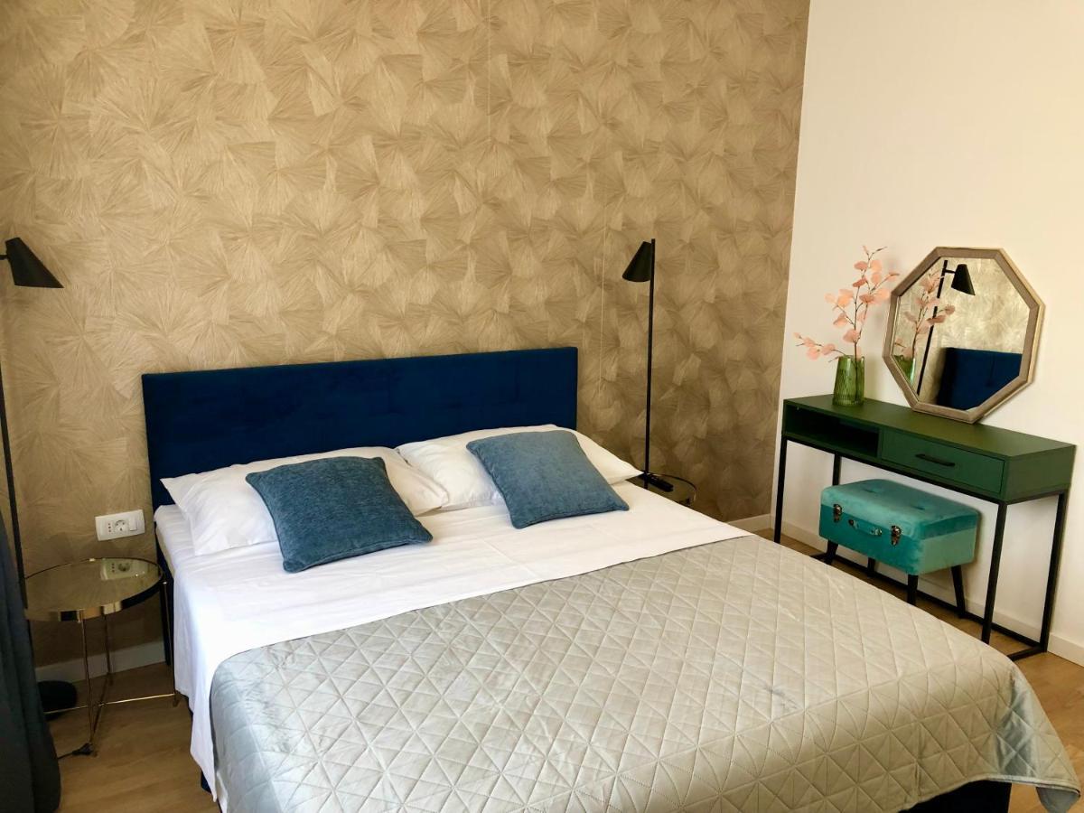 Hedone City Luxury Apartments With Free Parking Póla Kültér fotó
