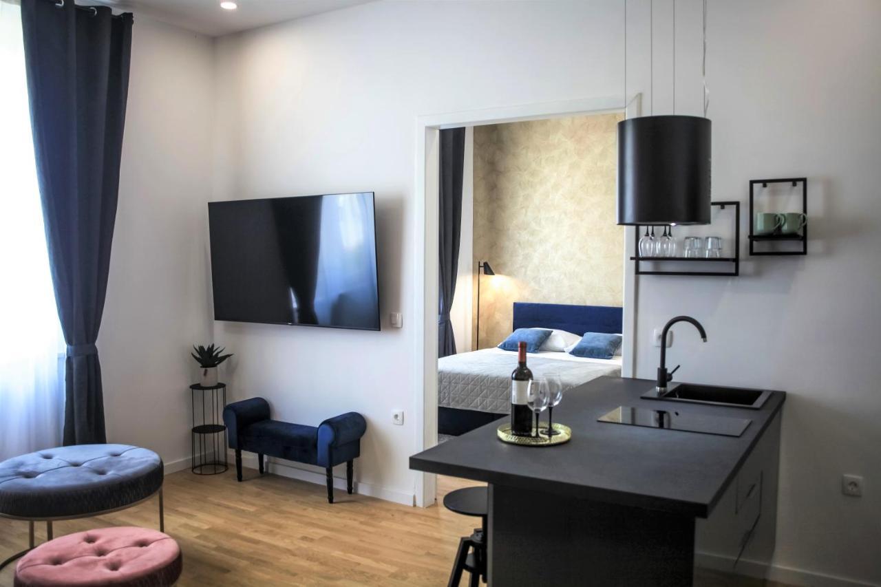 Hedone City Luxury Apartments With Free Parking Póla Kültér fotó