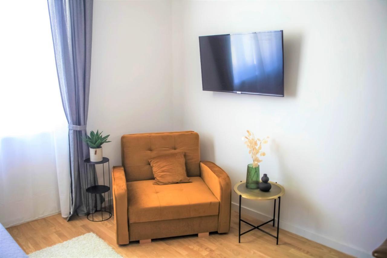 Hedone City Luxury Apartments With Free Parking Póla Kültér fotó